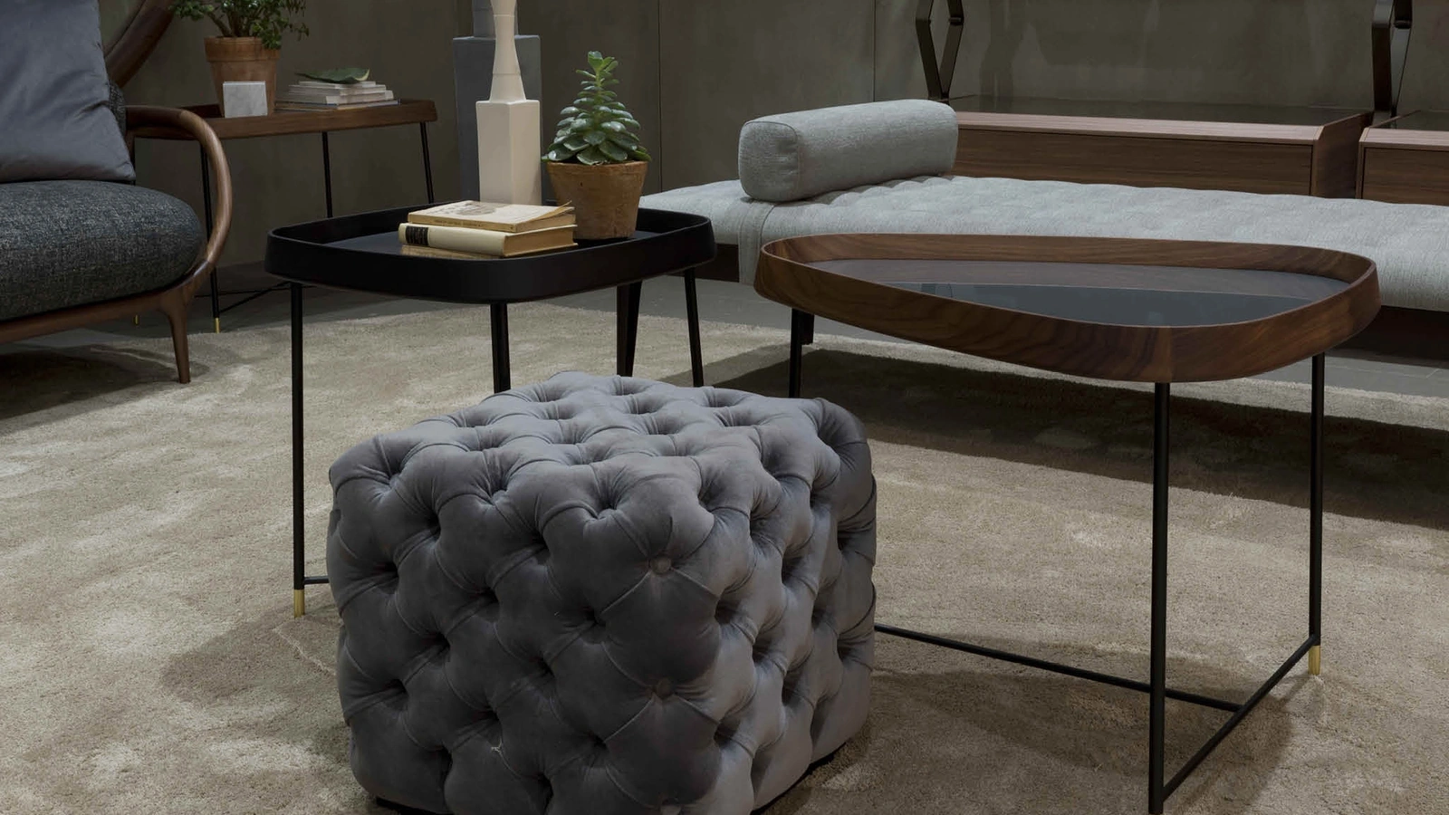 Pouf in pelle Alcide di Porada