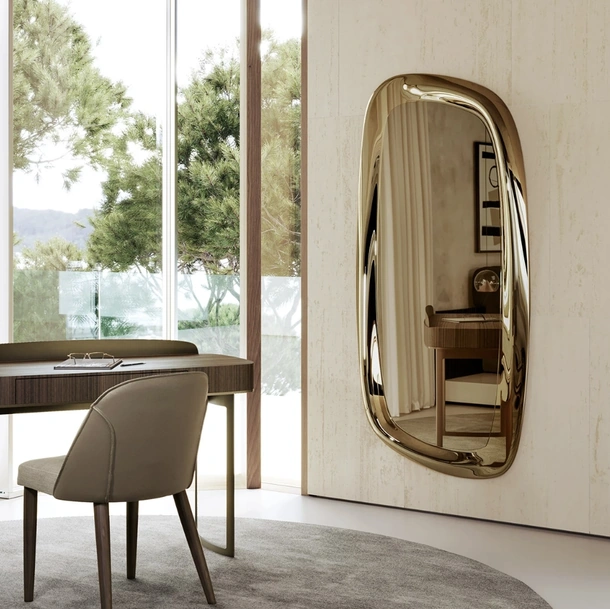 Specchio Astrum con cornice in vetro di Eforma