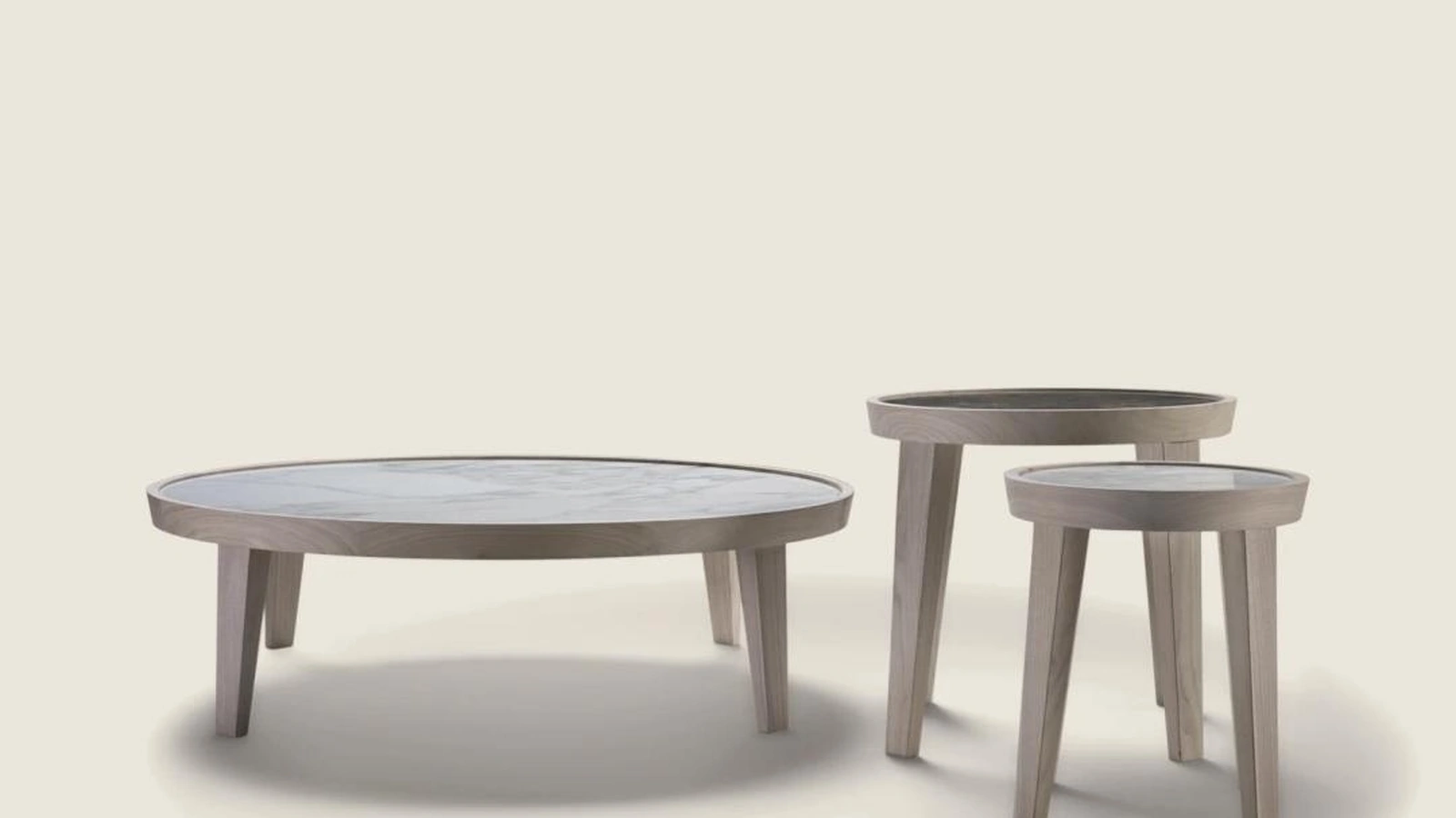 Tavolino rotondo Dida in marmo e legno massello di Flexform