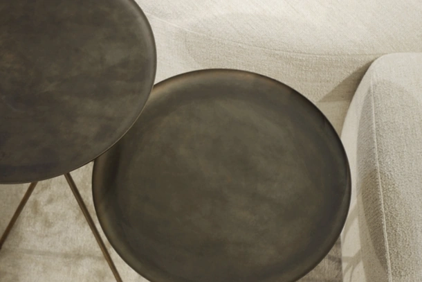 Tavolino in ottone Him&Her di Vibieffe