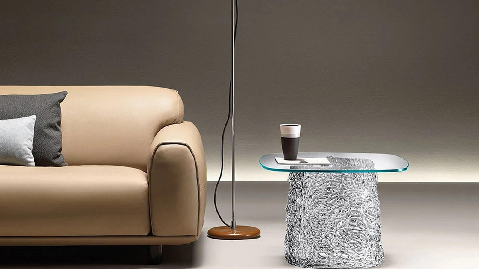 Tavolino Macramè in vetro con base in vetro filato intrecciato di Fiam