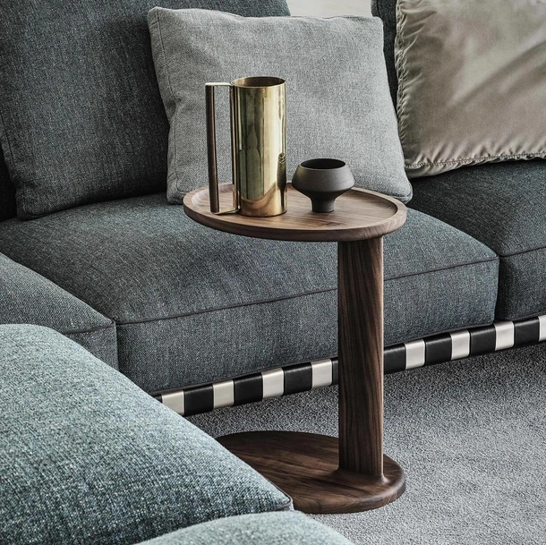 Tavolino moderno in legno massello Oliver di Flexform
