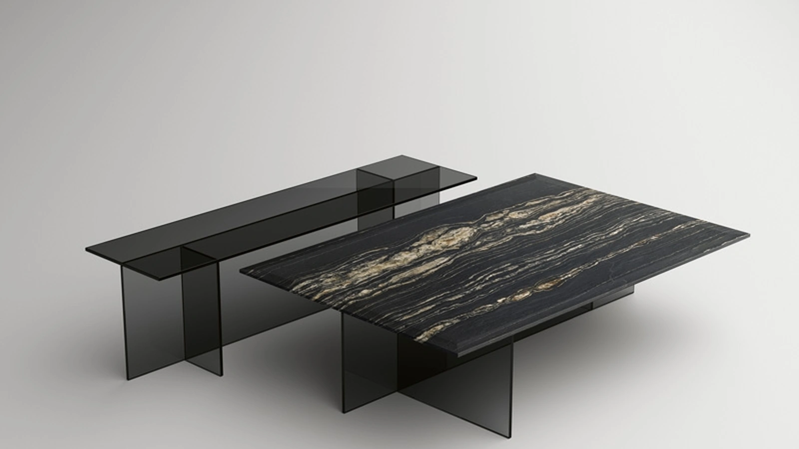 Tavolino in marmo con base in vetro Sestante Stone di Tonelli