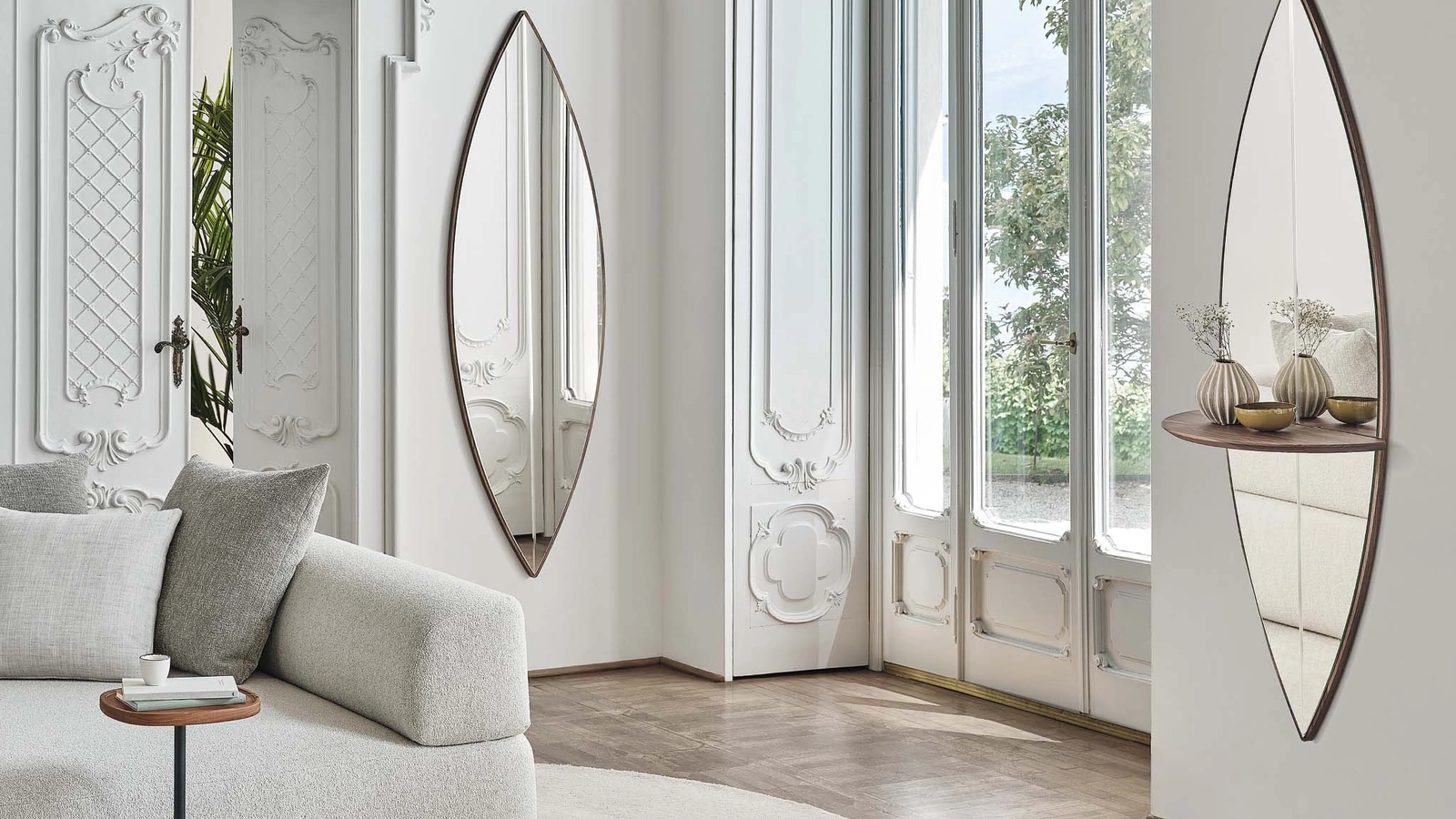 Specchiera da parete con cornice in legno Surf di Porada