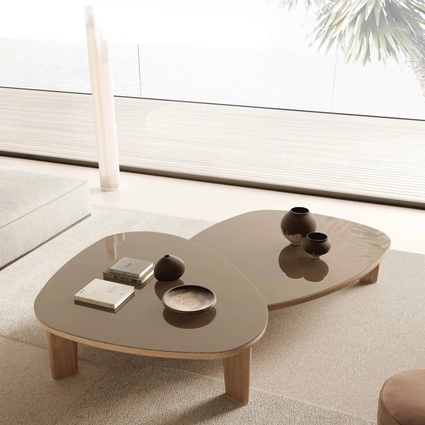 Tavolino Arnold in vetro e legno di Flexform