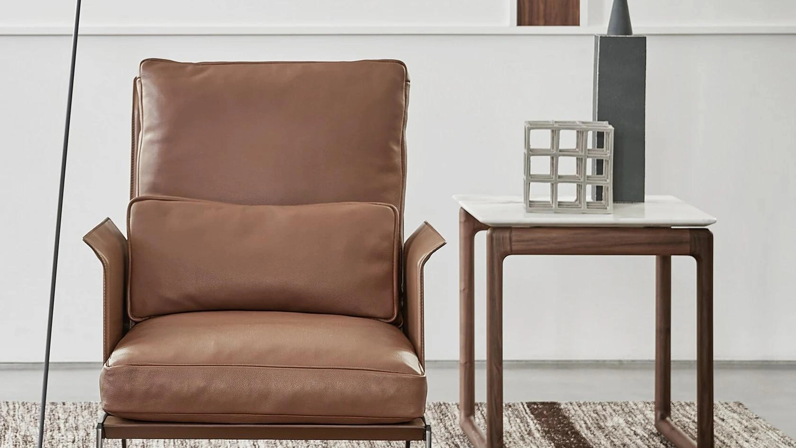 Tavolino in marmo con struttura in legno Brig di Flexform