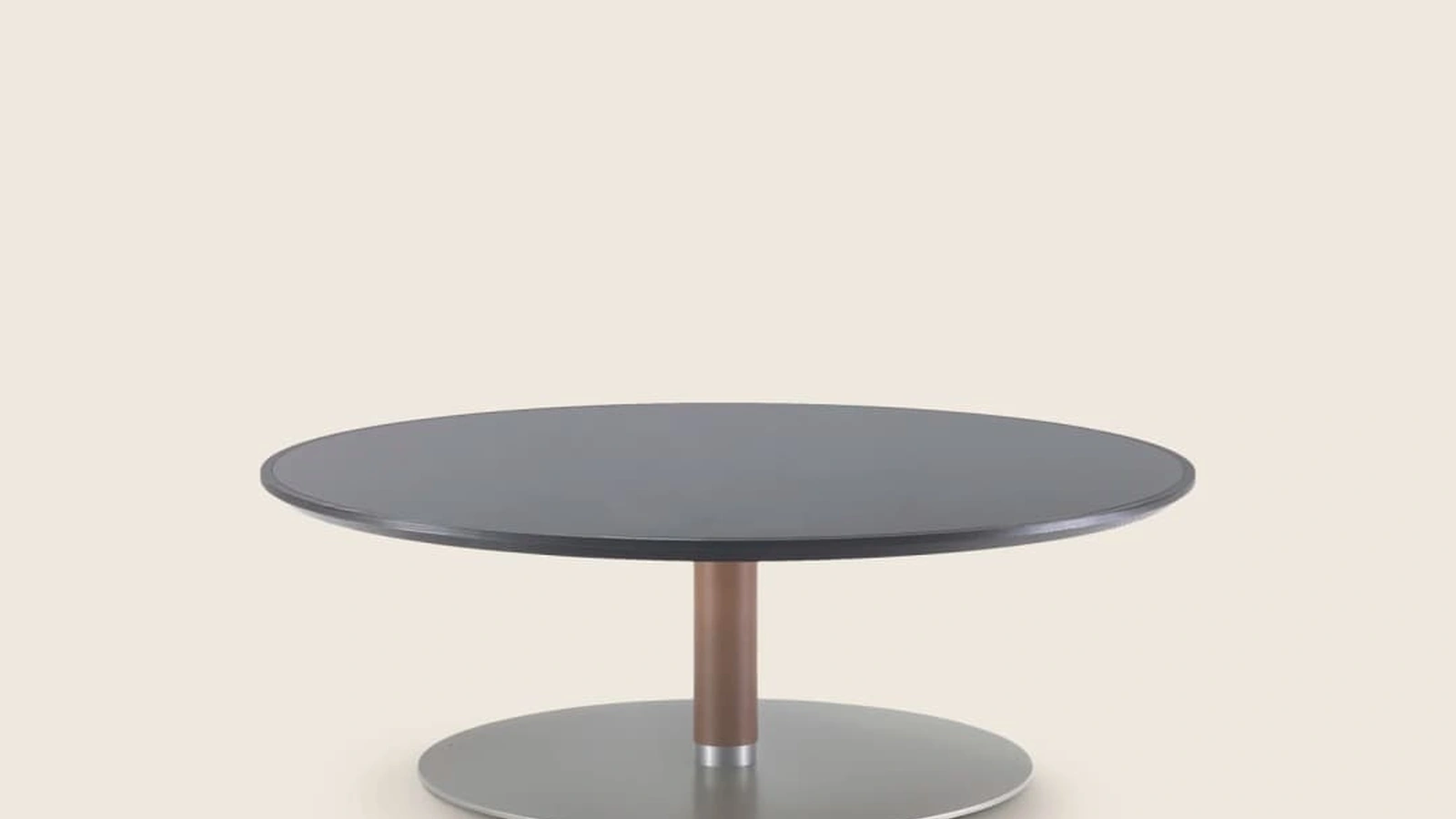 Tavolino Eri in legno massello di Flexform
