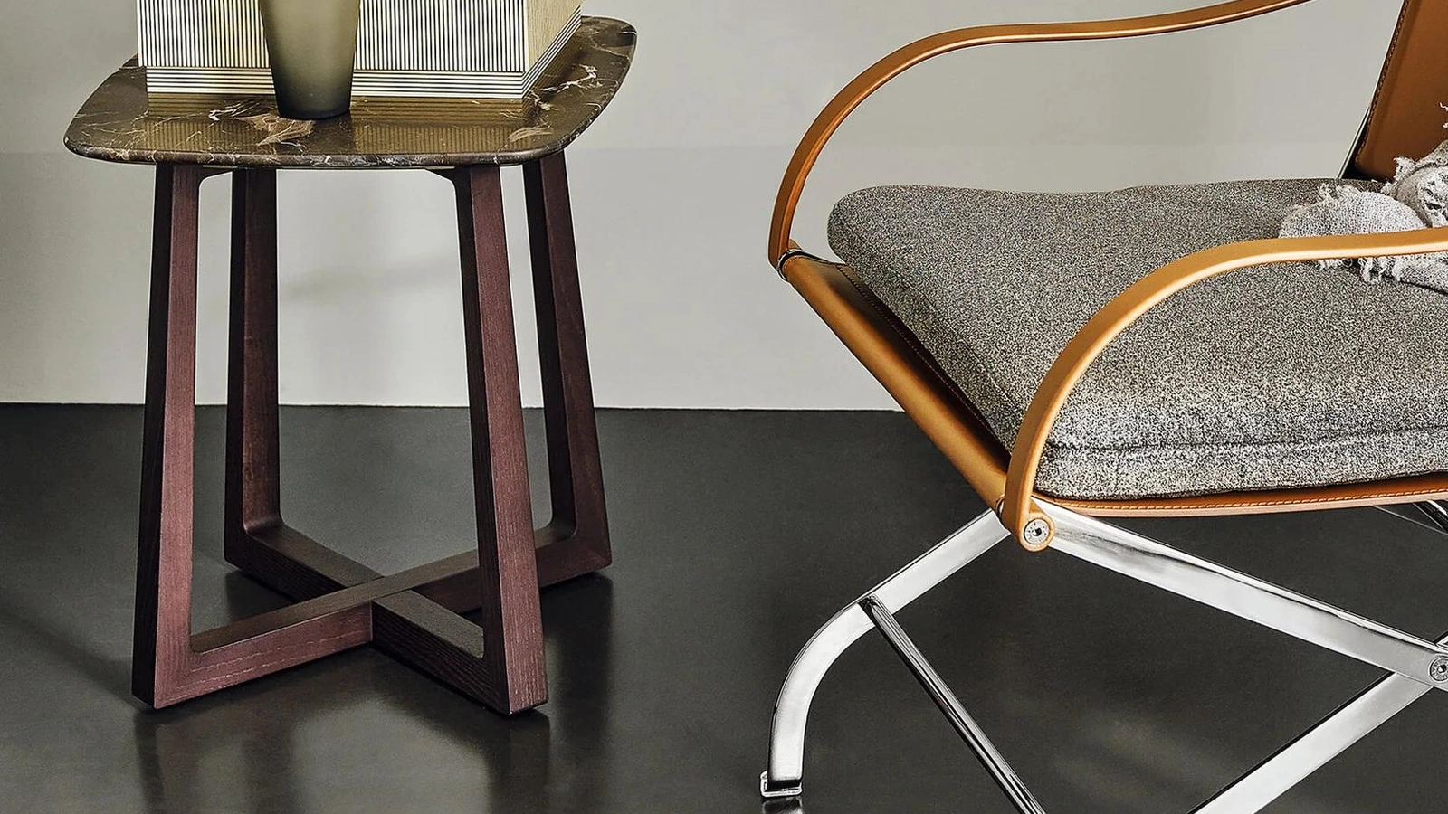 Tavolino Gipsy in marmo e legno di Flexform