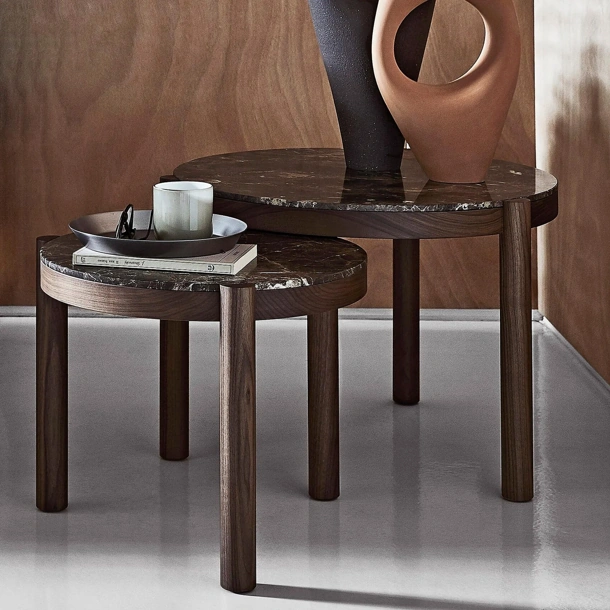 Tavolino rotondo in marmo e legno massello Gustav di Flexform
