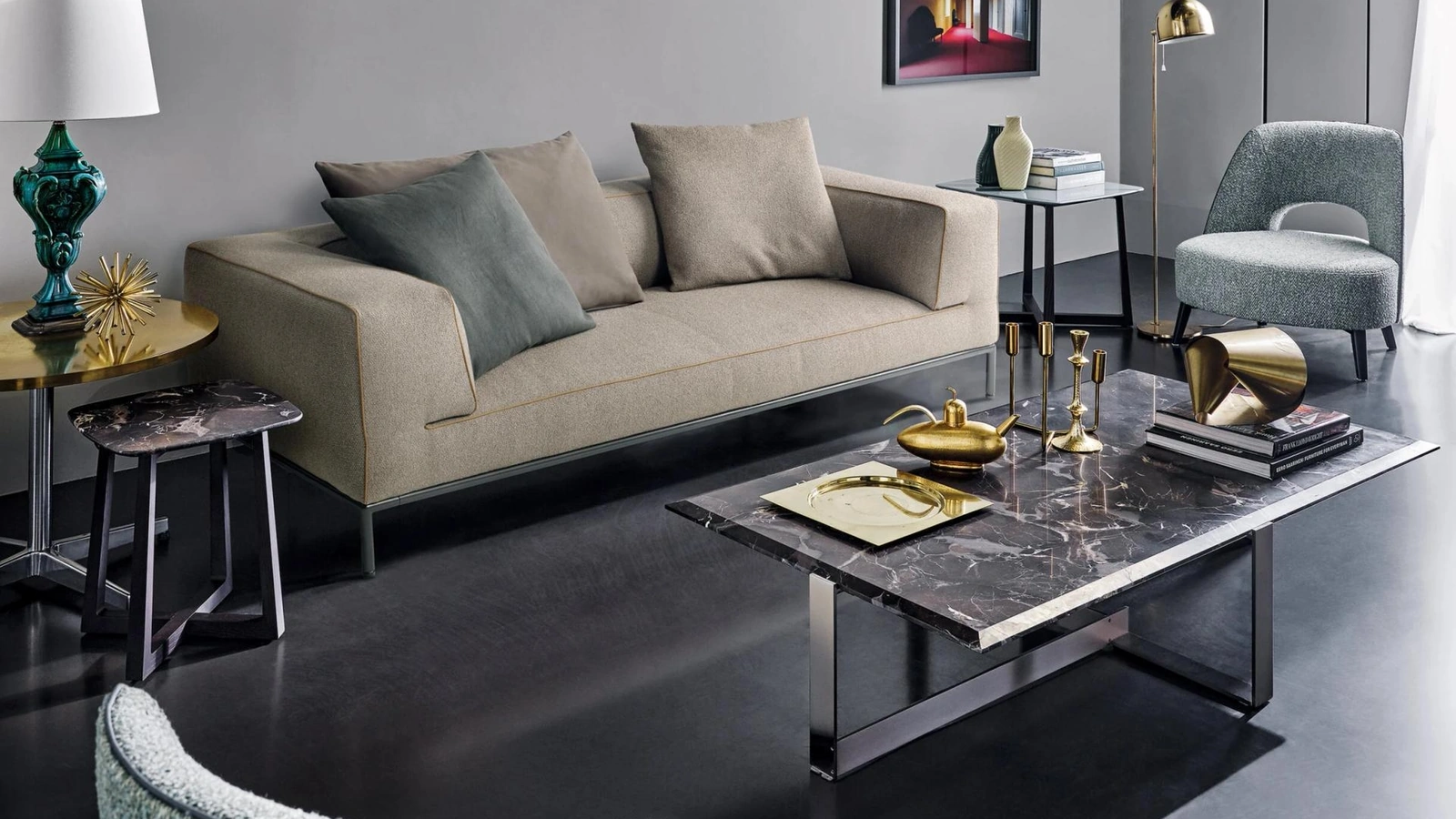 Tavolino Jacques in marmo con base in metallo di Flexform