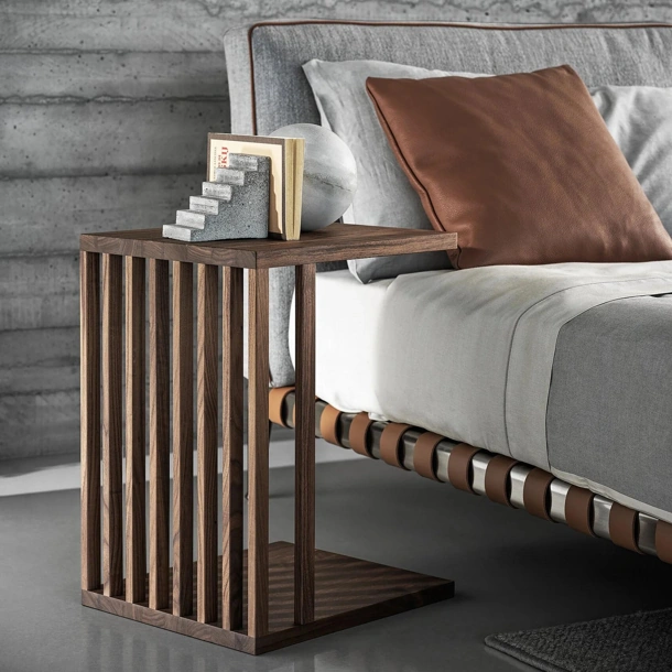 Tavolino Vienna in legno massello di Flexform