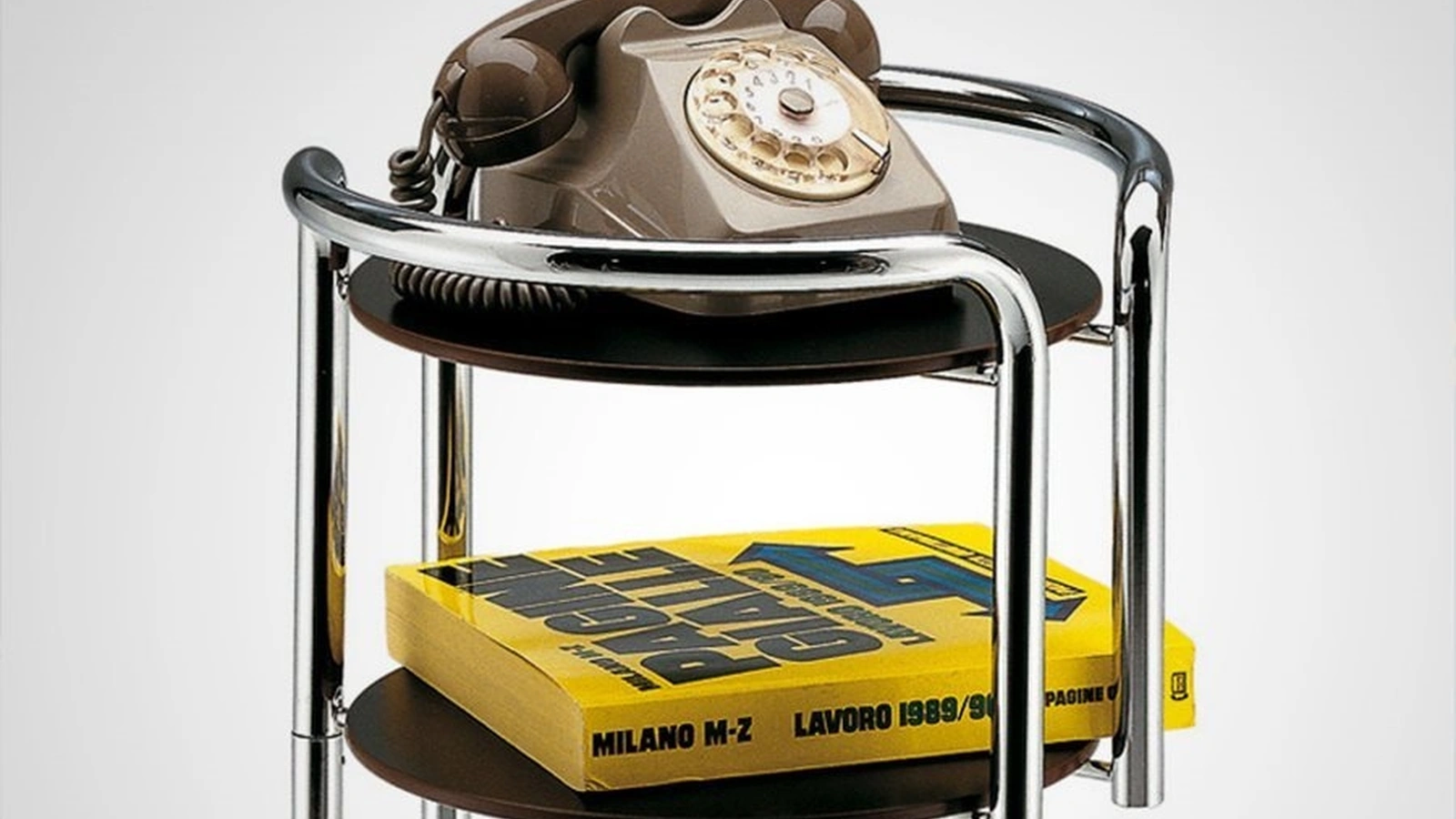 Tavolino in laminato e acciaio Chichibio di Zanotta
