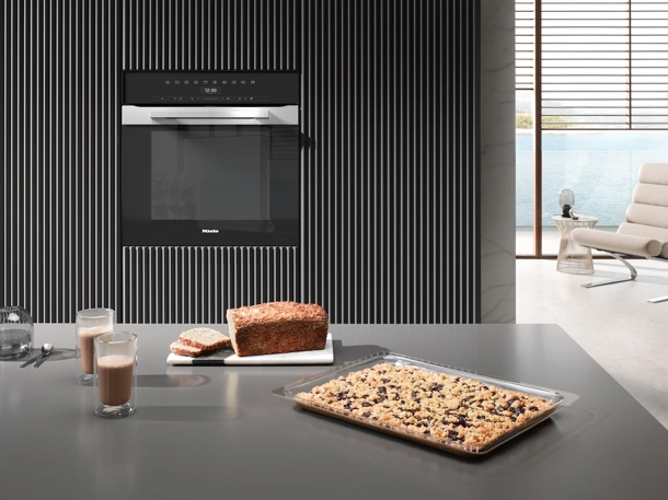 Forno H 7464 BP con sonda termometrica ed illuminazione Led di Miele