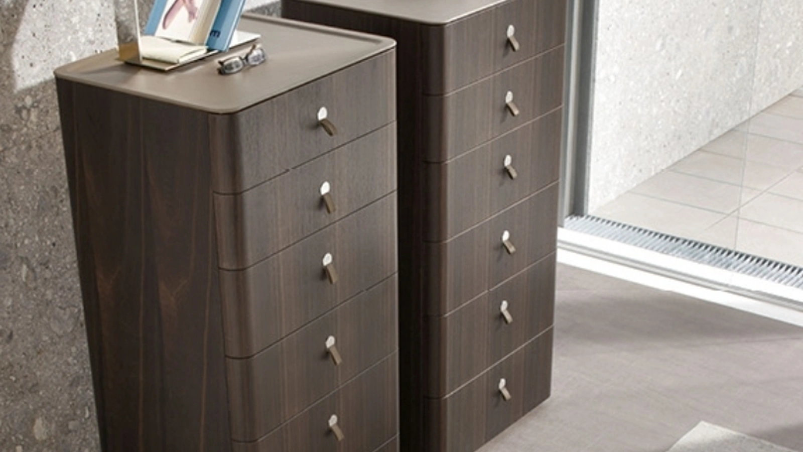 Cassettiera Kube in Rovere di Alivar