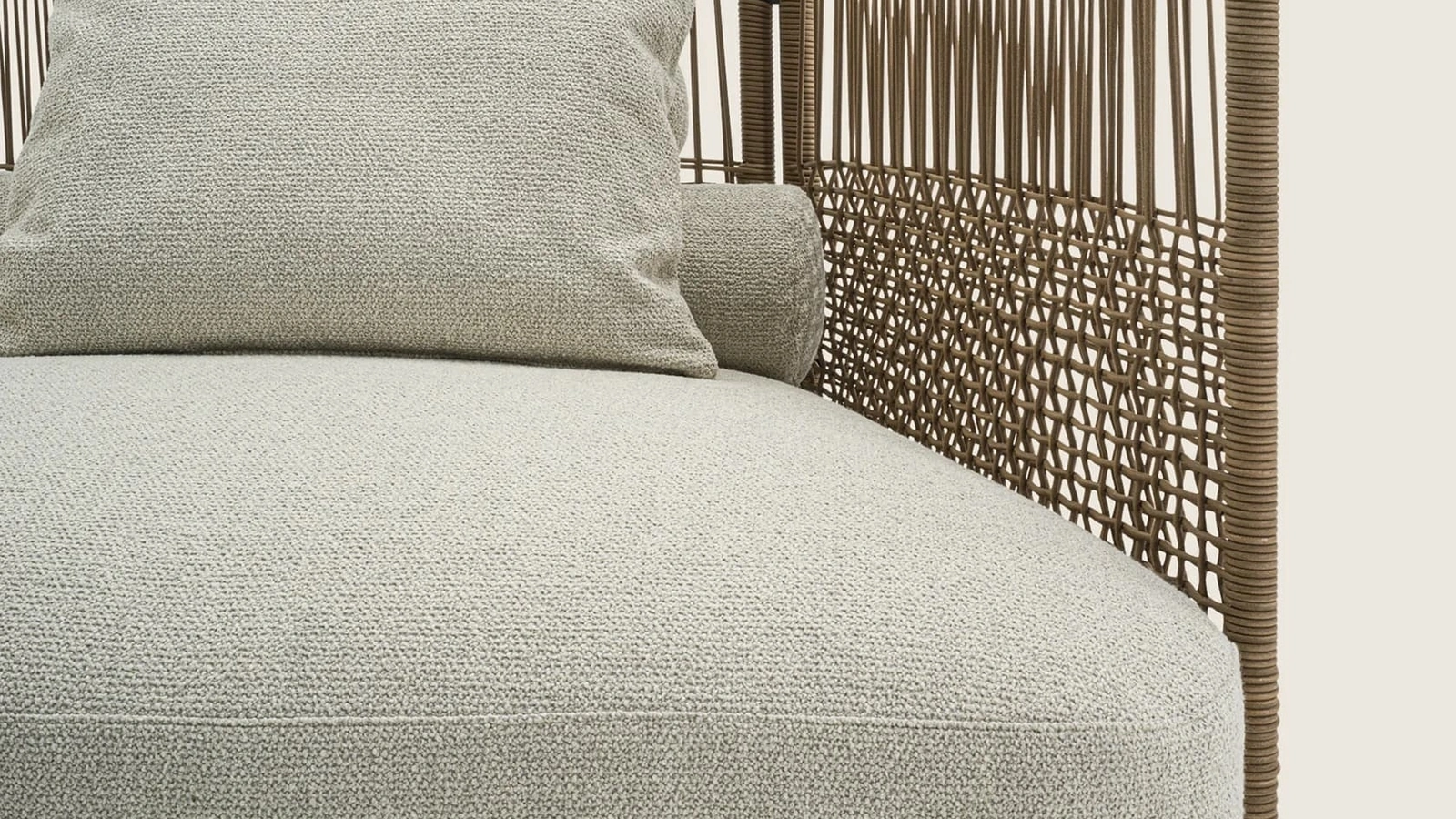 Divano lineare in tessuto Everett di Flexform