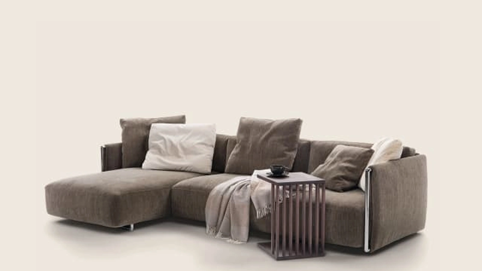 Divano con penisola Edmond di Flexform