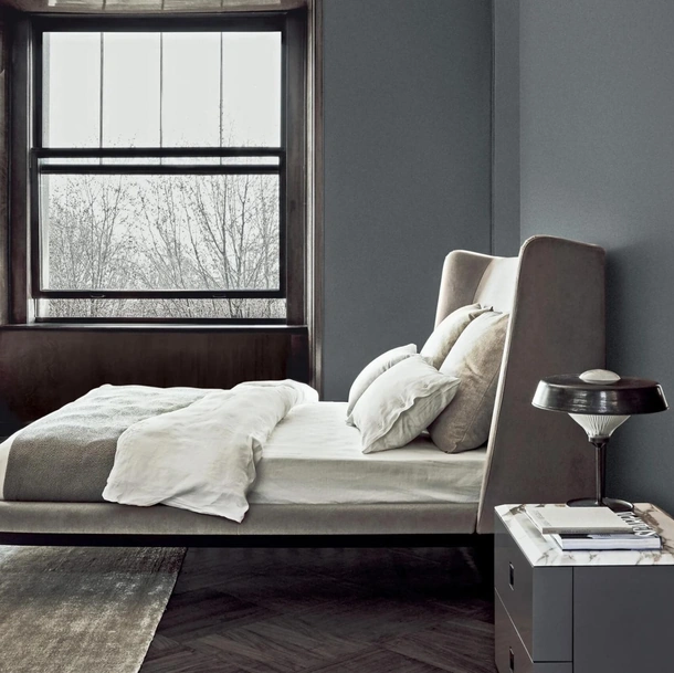 Letto Dragonfly in tessuto con testiera di Flexform