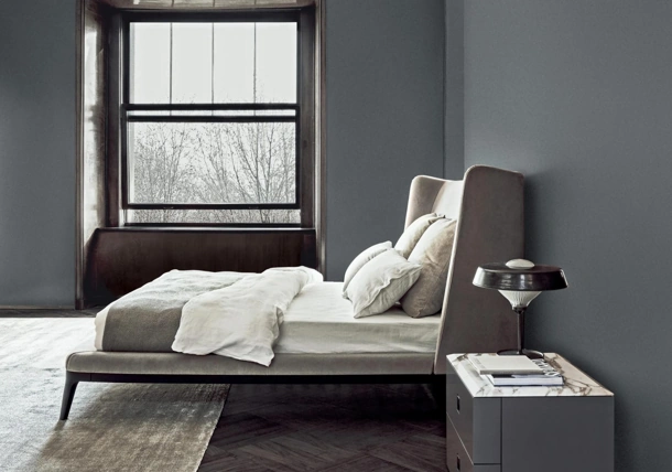 Letto Dragonfly in tessuto con testiera di Flexform