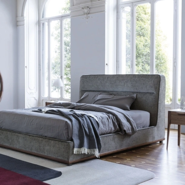 Letto Kirk Bed in tessuto imbottito di Porada