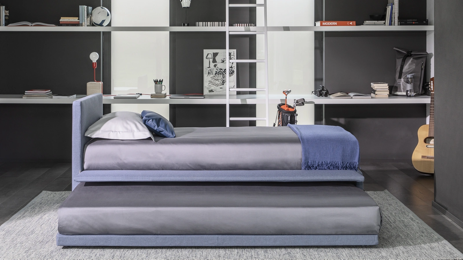 Letto singolo con letto estraibile Biss di Flou