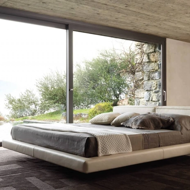 Letto in pelle con testiera dal design essenziale Zenit di Desirèe