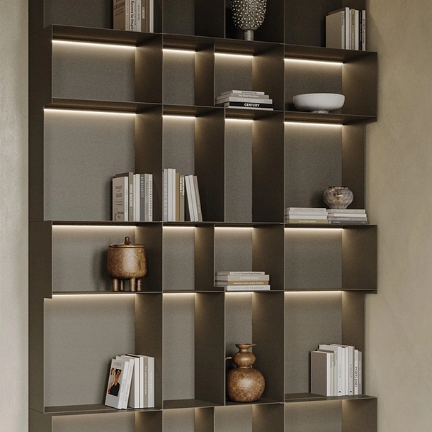 Libreria modulare in metallo Polis di Ronda Design