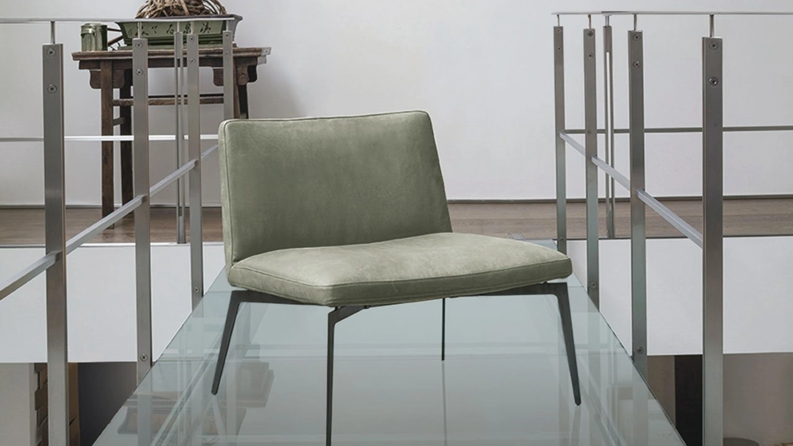 Poltroncina di design in pelle Flexa Lounge Chair di Alivar