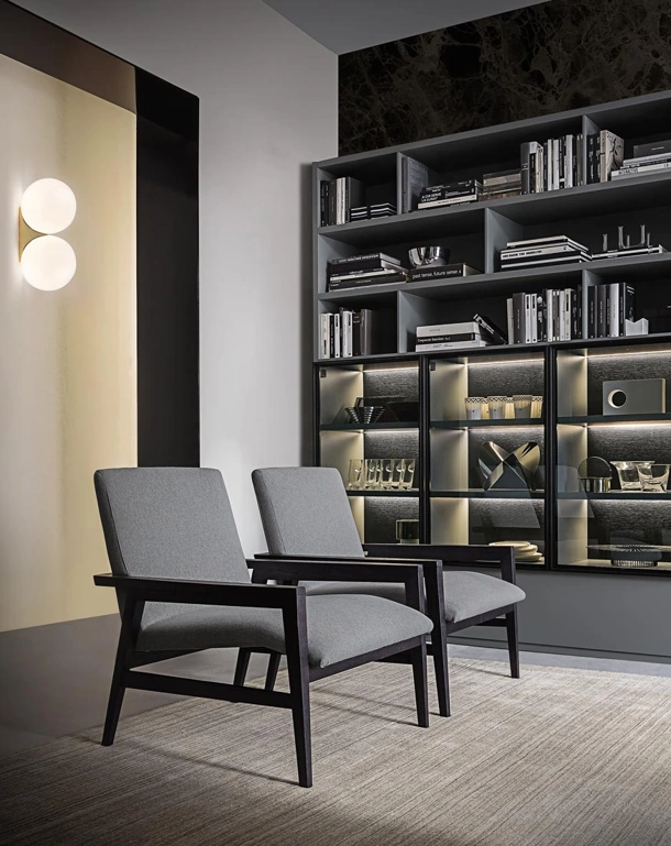 Poltroncina in tessuto con struttura in legno Halo di Giellesse