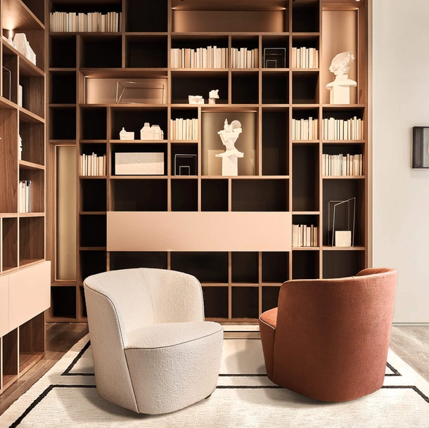 Poltroncina monolitica Felix di Lema