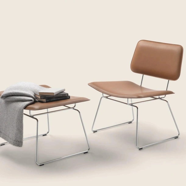 Poltroncina in cuoio con struttura in metallo Echoes SH di Flexform