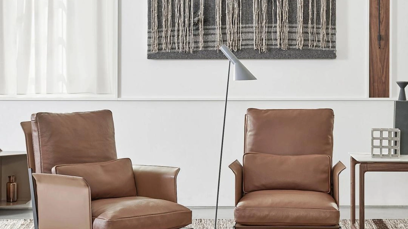 Poltrona in cuoio con cuscini in pelle Happy-Hour di Flexform