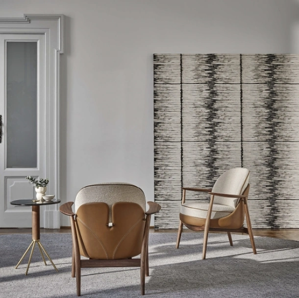 Poltroncina Ginkgo in tessuto e pelle di Porada