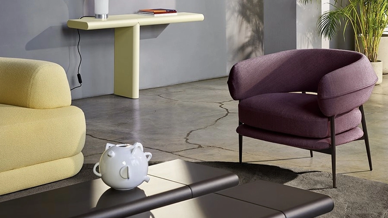 Poltroncina in tessuto imbottito Nena Lounge di Zanotta