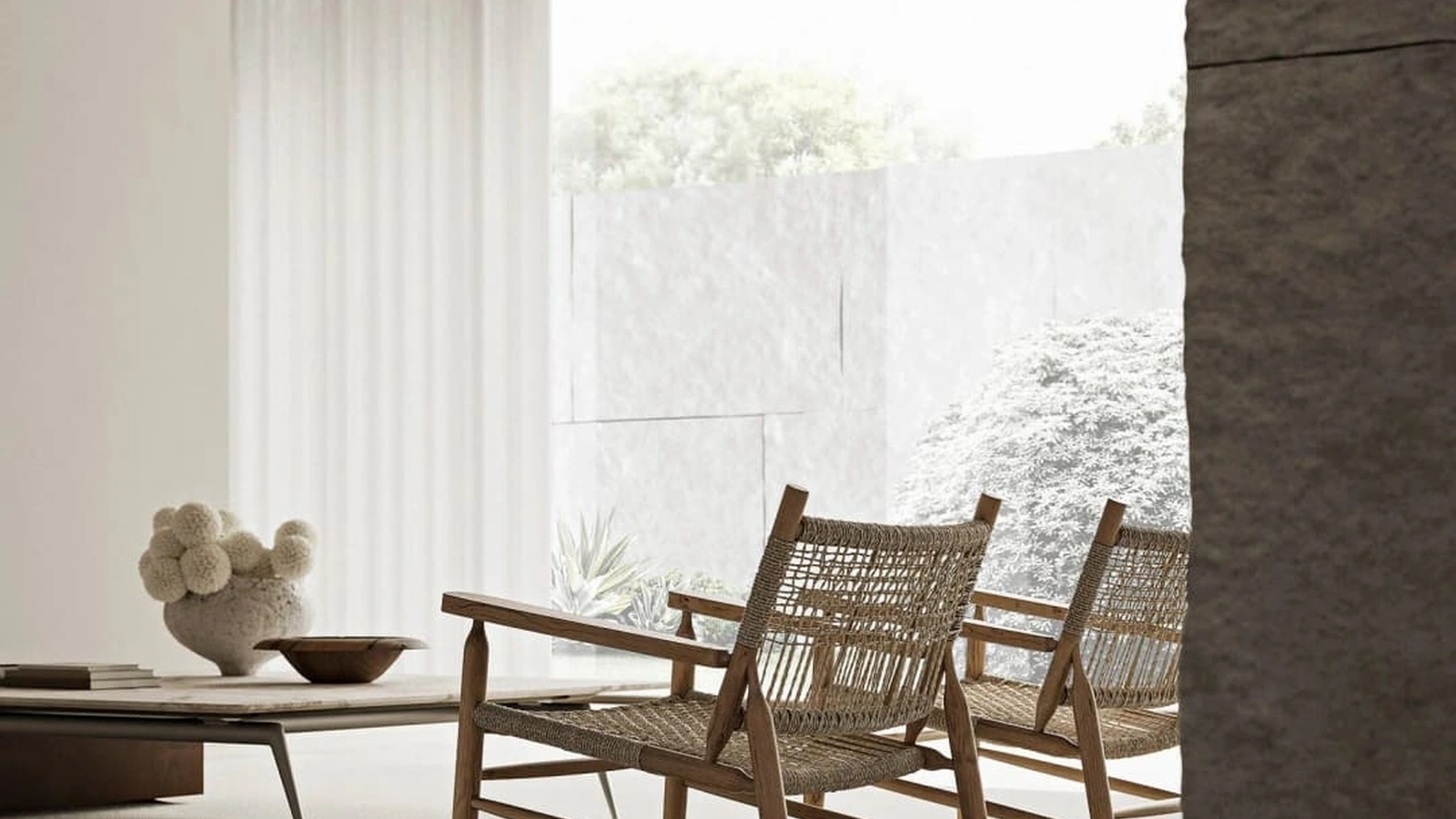 Poltroncina in legno massello e paglia di fiume ritorta Tessa di Flexform