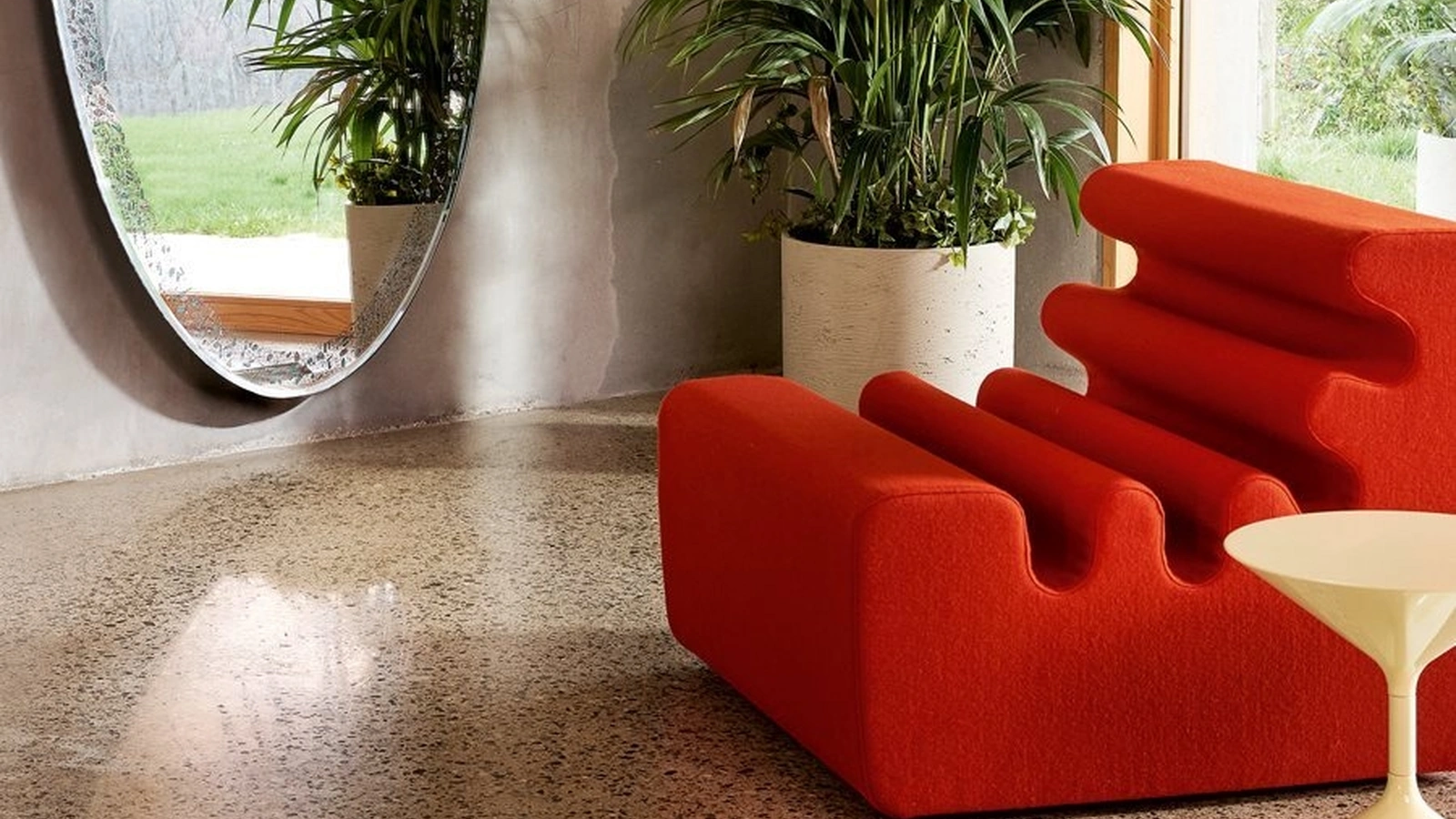 Poltrona di design in tessuto bielastico Karelia di Zanotta