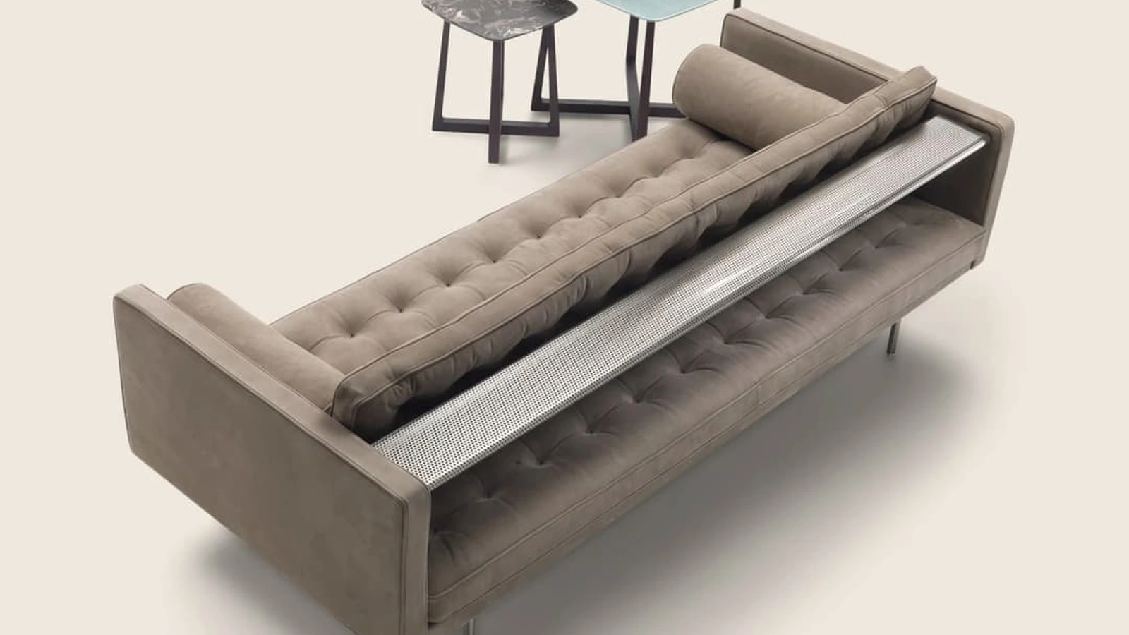 Divano lineare in pelle Magister di Flexform