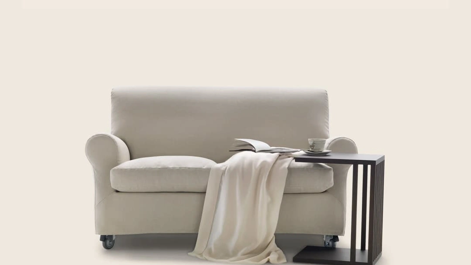 Divano lineare con rotelle Nonnamaria di Flexform