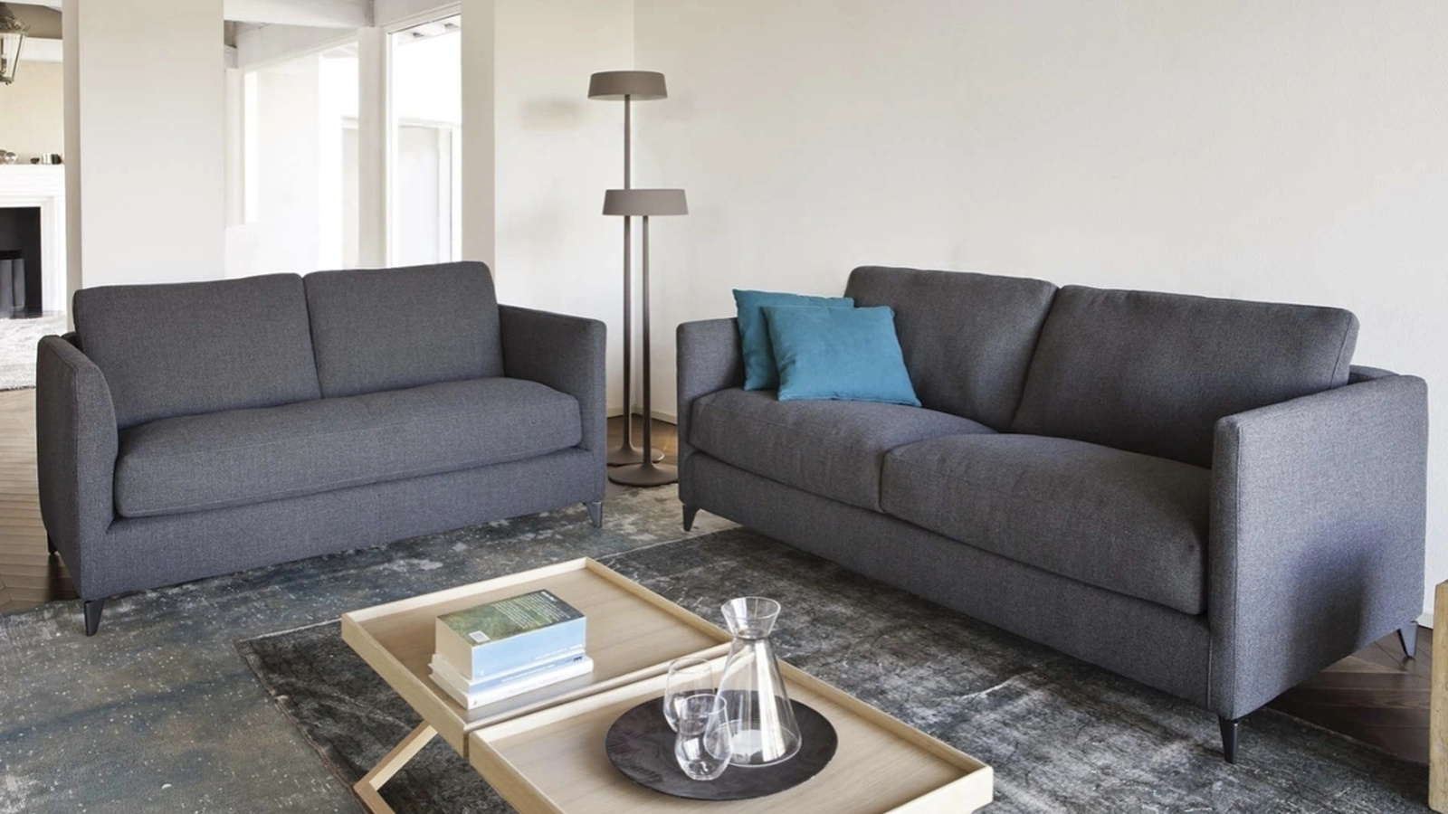 Divano lineare Zone Slim di Vibieffe