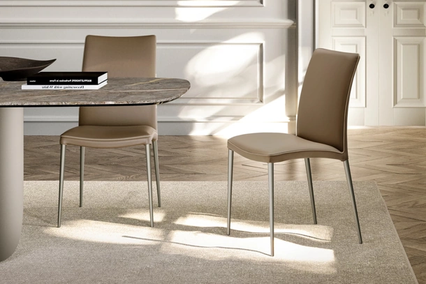 Sedia Asia Edge di Eforma