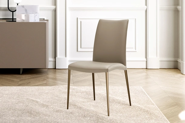 Sedia in pelle Asia di Eforma
