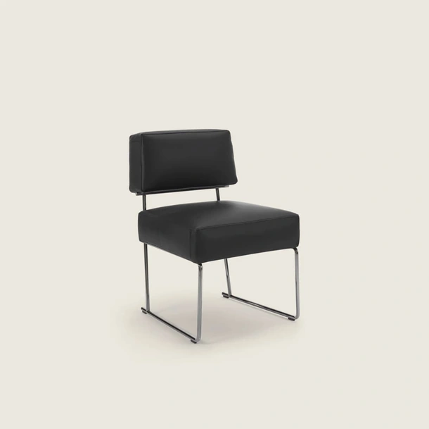 Sedia in pelle Avalon di Flexform