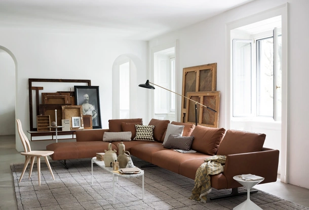 Sedia di design in legno massello di acero verniciato colore naturale Fenis CM di Zanotta
