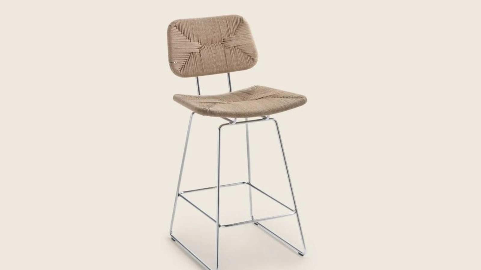 Sgabello Echoes in metallo e paglia di fiume di Flexform