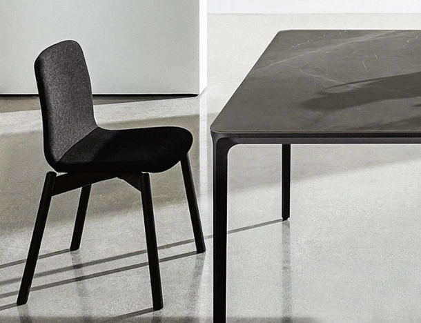 Sedia Two Tone Chair in tessuto di Sovet