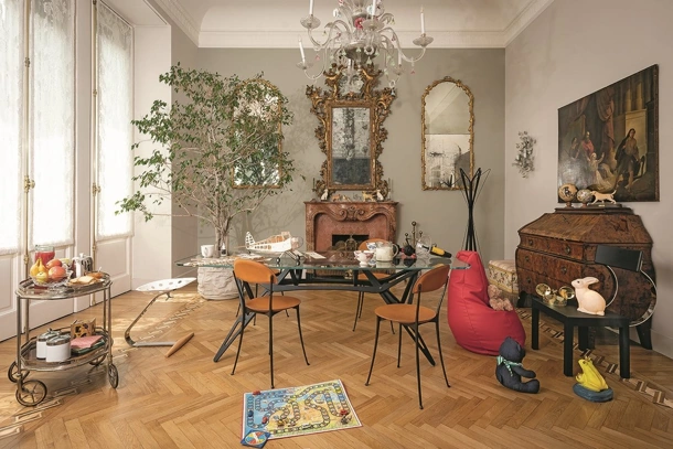 Sedia di design con struttura in lega di alluminio e seduta e schienale rivestiti in cuoio Tonietta di Zanotta