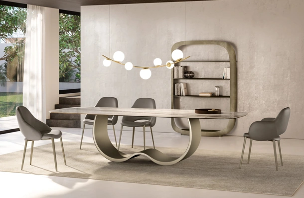 Tavolo Alisei con top in ceramica di Eforma