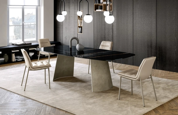Tavolo Dorian con top in ceramica di Eforma