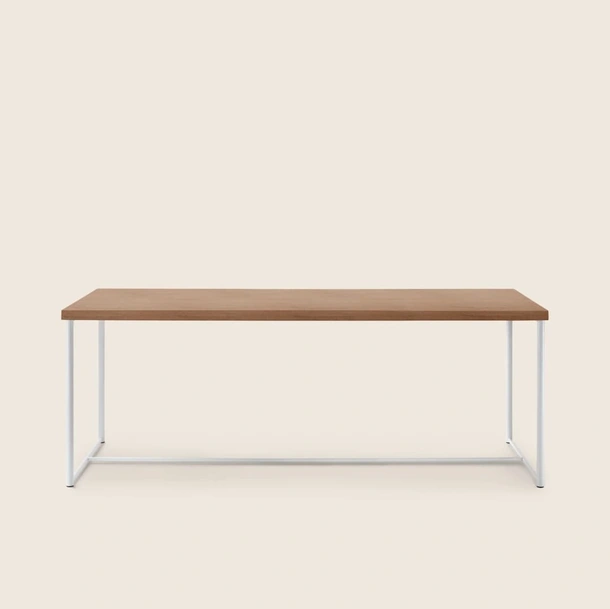 Tavolo Moka in legno e tubolare metallico di Flexform