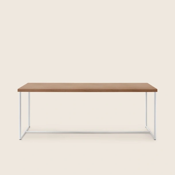 Tavolo Moka in legno e tubolare metallico di Flexform