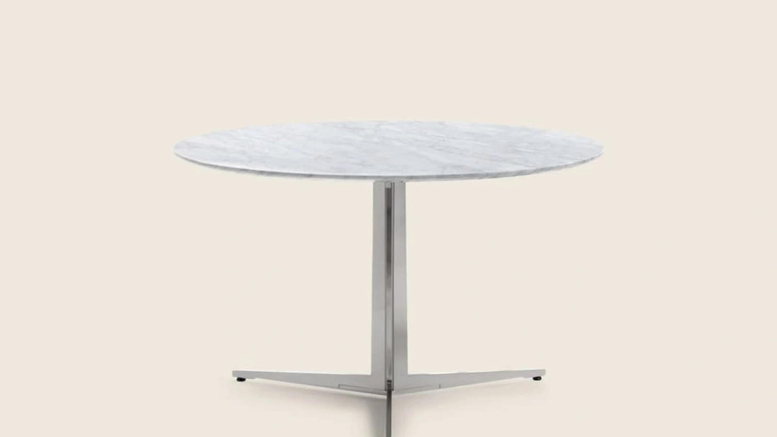 Tavolo Fly con top in marmo di Flexform